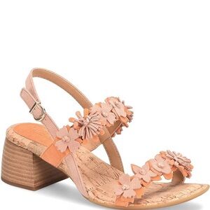 NWT Born Springs Suede Flower Ornament Banded Slingback Dress Sandals Sz 9